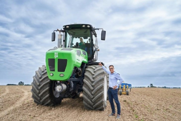Литовские учёные создали первый экологичный трактор